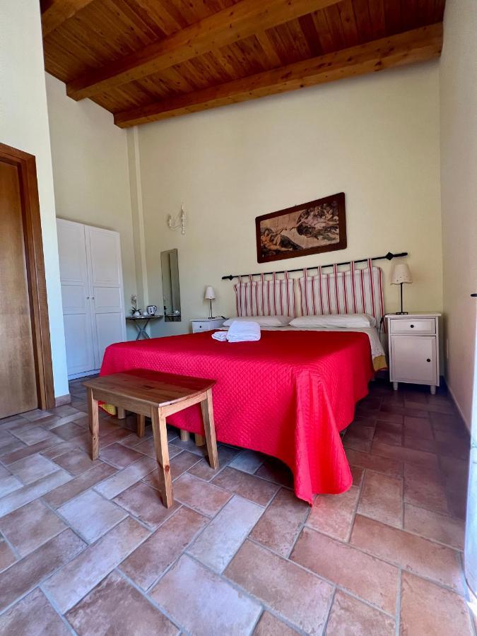 Casale Terre Rosse Bed & Breakfast Saturnia Exterior photo